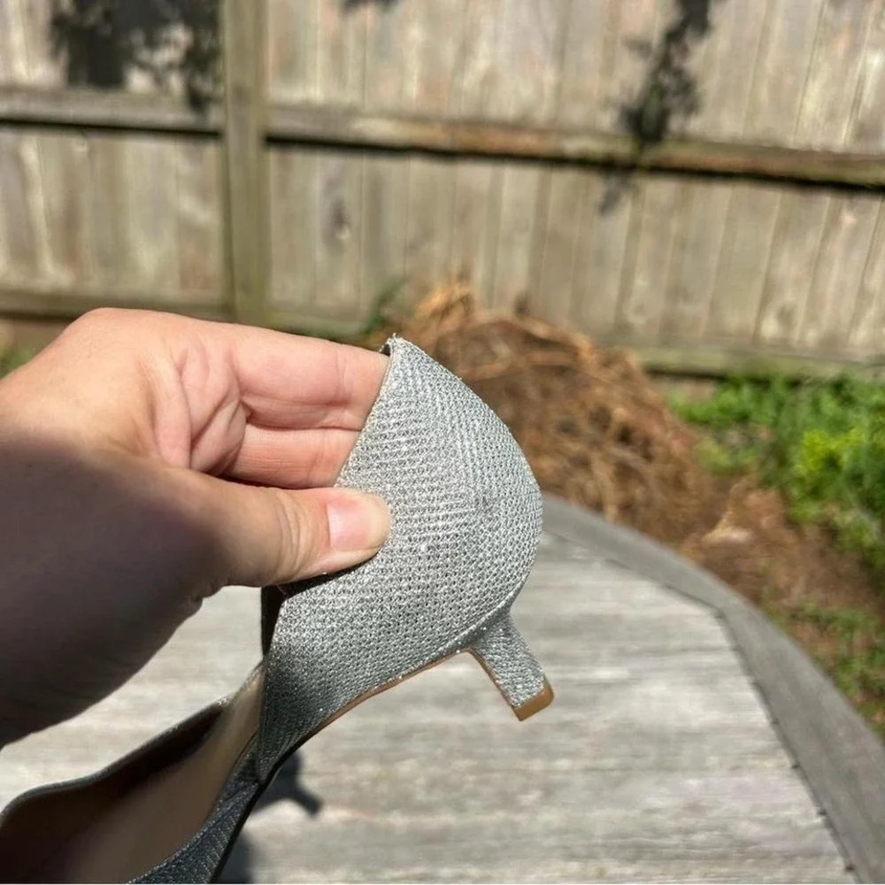 Jewel Badgley Mischka Dotty Glitter D'orsay Kitten Heel‎ size 6
